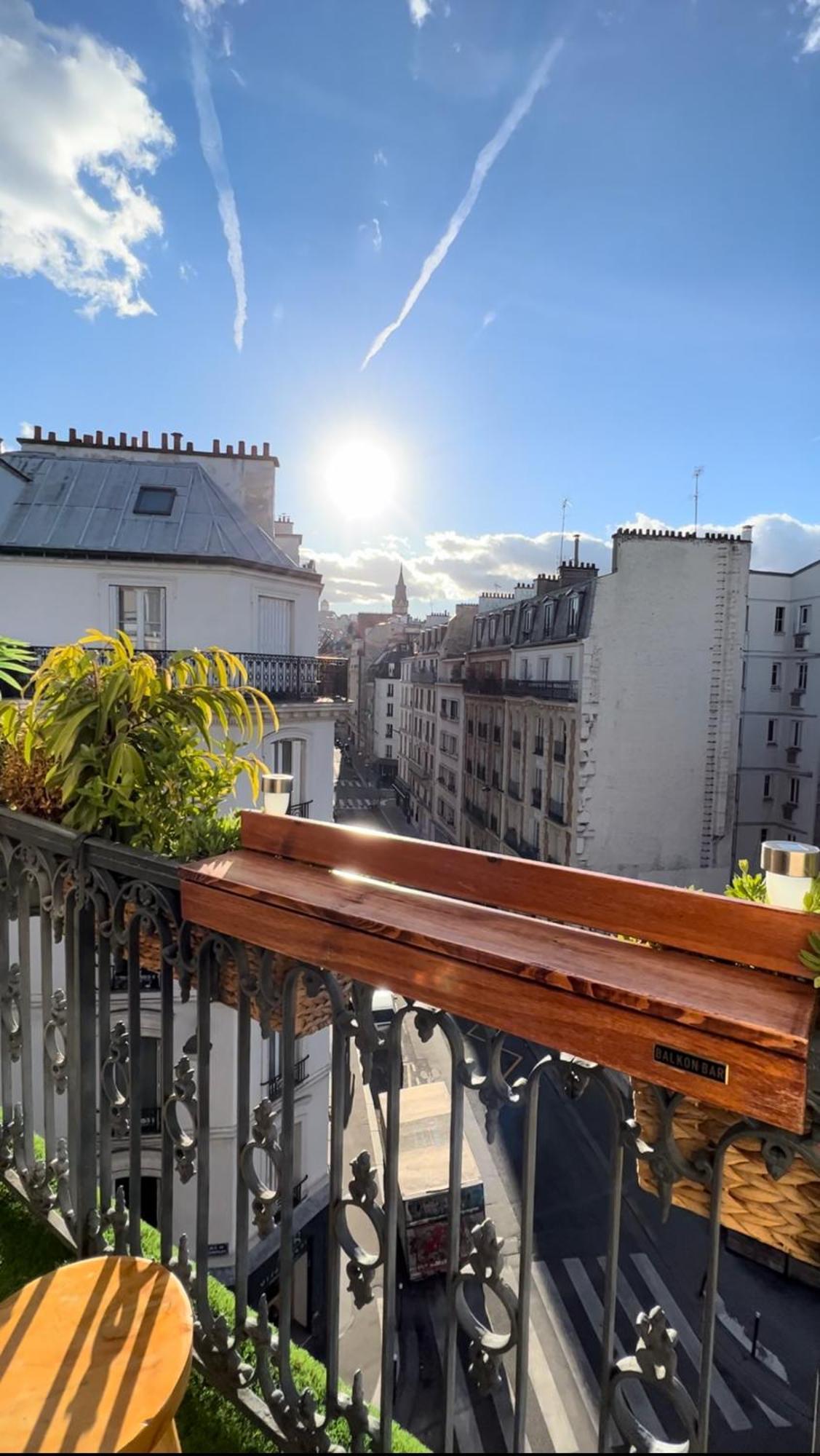 Suite Vue Montmartre & Balcon Paris Exterior photo