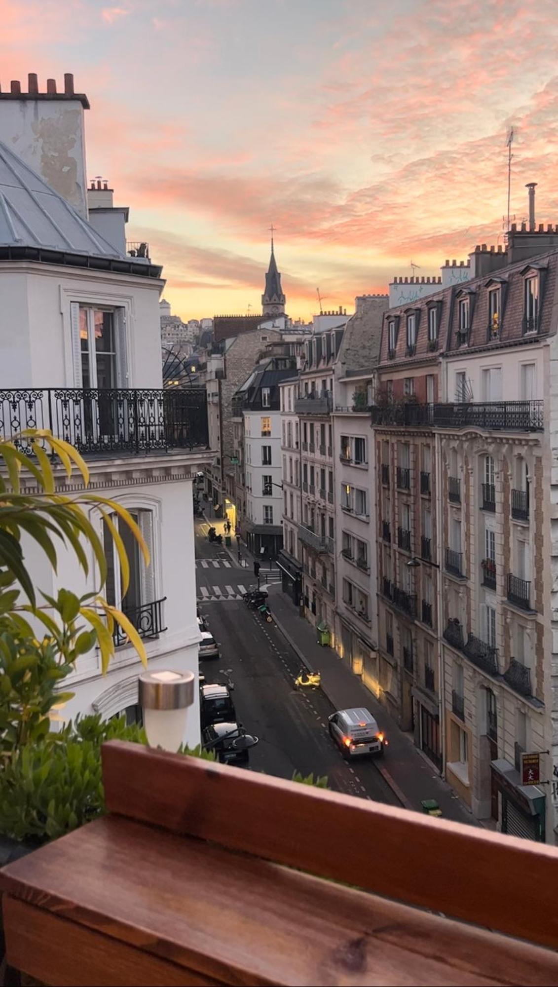 Suite Vue Montmartre & Balcon Paris Exterior photo