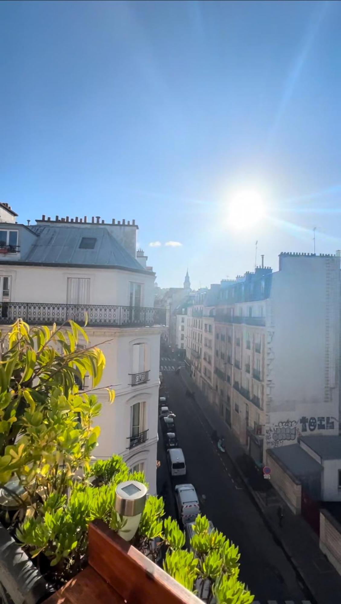 Suite Vue Montmartre & Balcon Paris Exterior photo