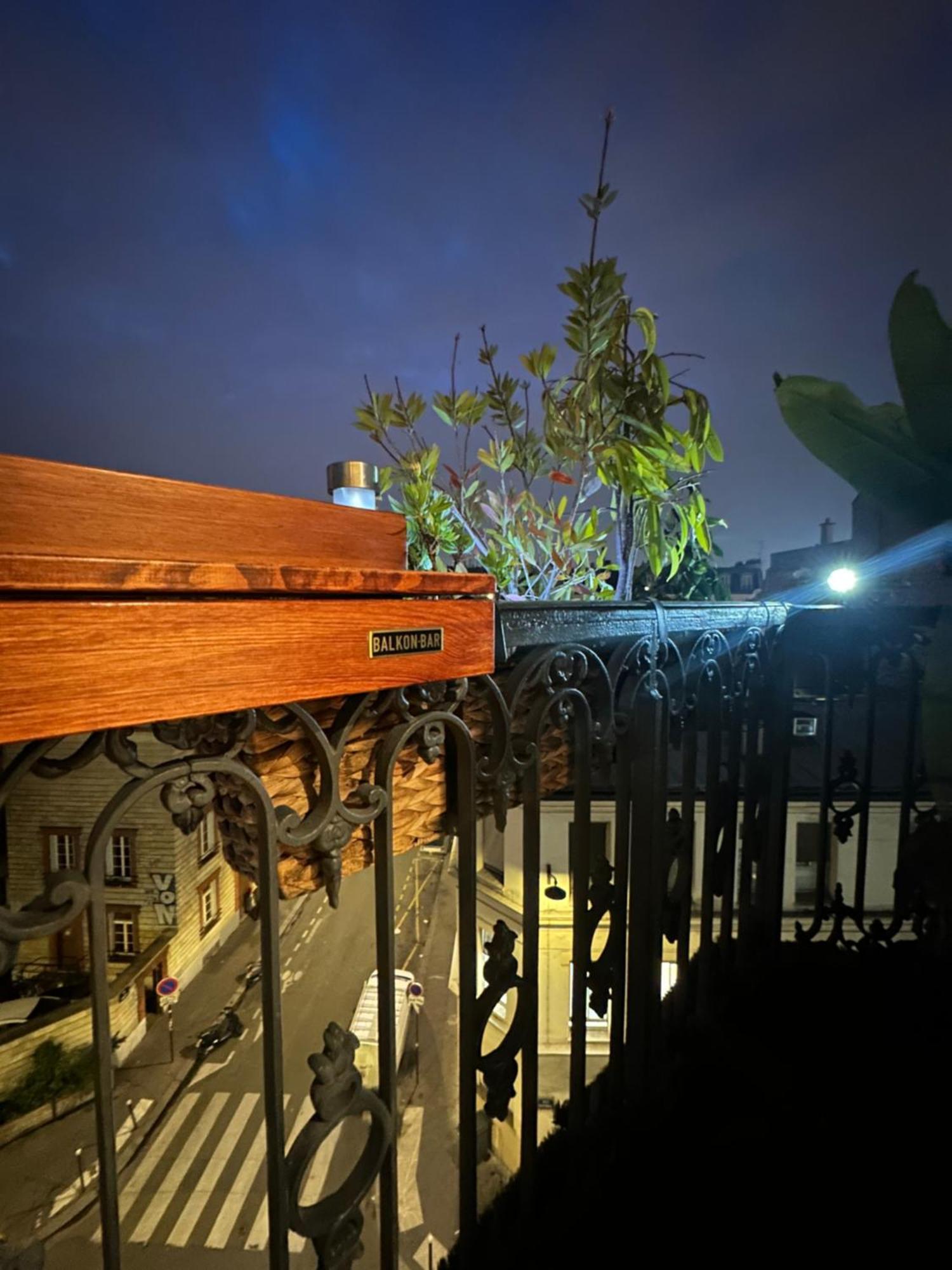 Suite Vue Montmartre & Balcon Paris Exterior photo